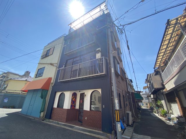 崇徳院2丁目店舗付住宅