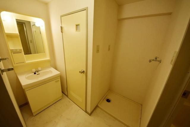 洗面設備　別部屋参考写真