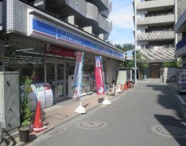 コンビニ　ローソン西新井大師前店（コンビニ）まで610m