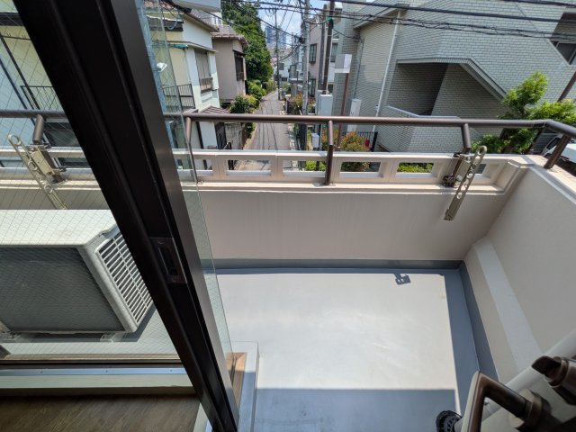バルコニー　※他のお部屋のお写真