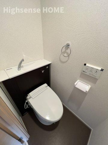 トイレ　清潔感のあるトイレです