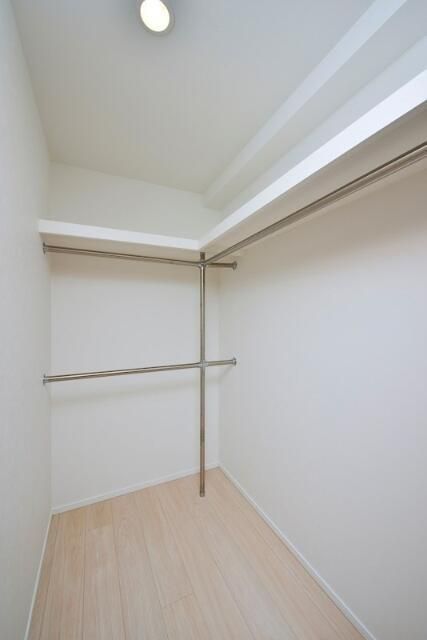 収納　写真は同タイプ住居です