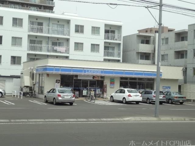 コンビニ　ローソン札幌北3条西二十丁目店（コンビニ）まで85m