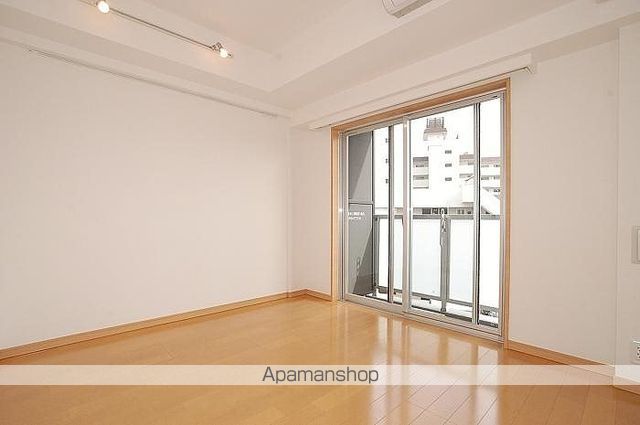 ステージファースト蒲田アジールコートの居間写真