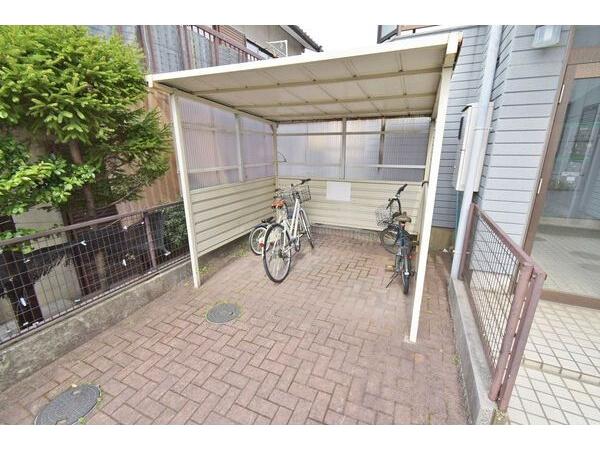 地下鉄東山線 藤が丘駅 徒歩14分 3階建 築34年の外観写真