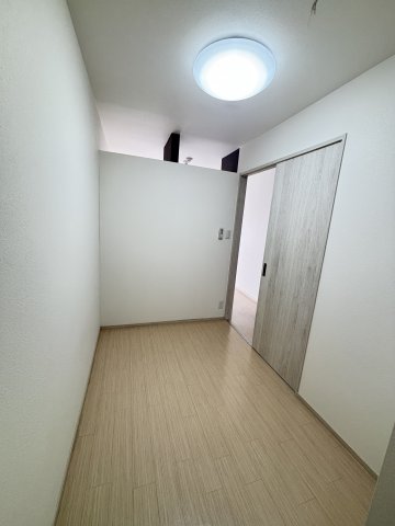 エヌエムキャラントドゥの内装写真
