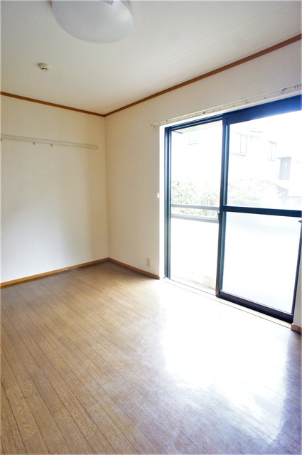 居室・リビング　音が響きにくいクッションフロアータイプのお部屋です☆