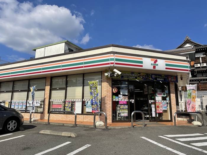 コンビニ　セブンレイブン　多摩落合6丁目店（コンビニ）まで269m
