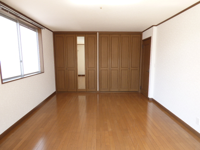 東2丁目住宅の内装写真
