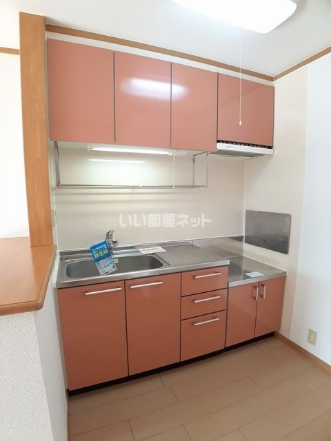 ＪＲ和歌山線 中飯降駅 徒歩5分 2階建 築22年のキッチン写真