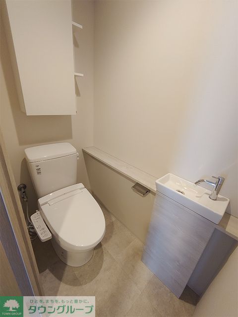 トイレ　※写真は同タイプ住戸です。