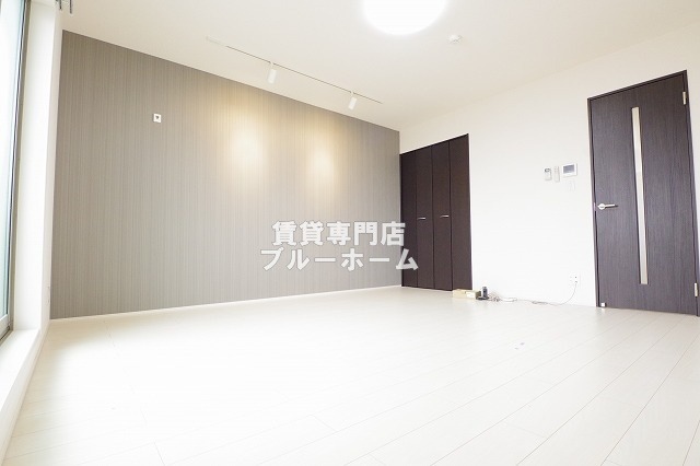 居室・リビング　10.3帖の広いお部屋！