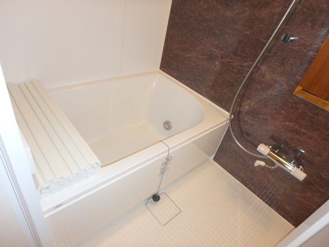 バス・シャワールーム　他のお部屋の参考写真となります。
