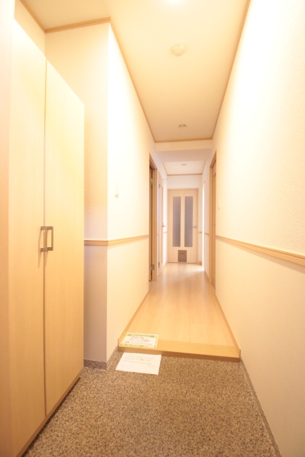 アヴァンティ一社の玄関写真