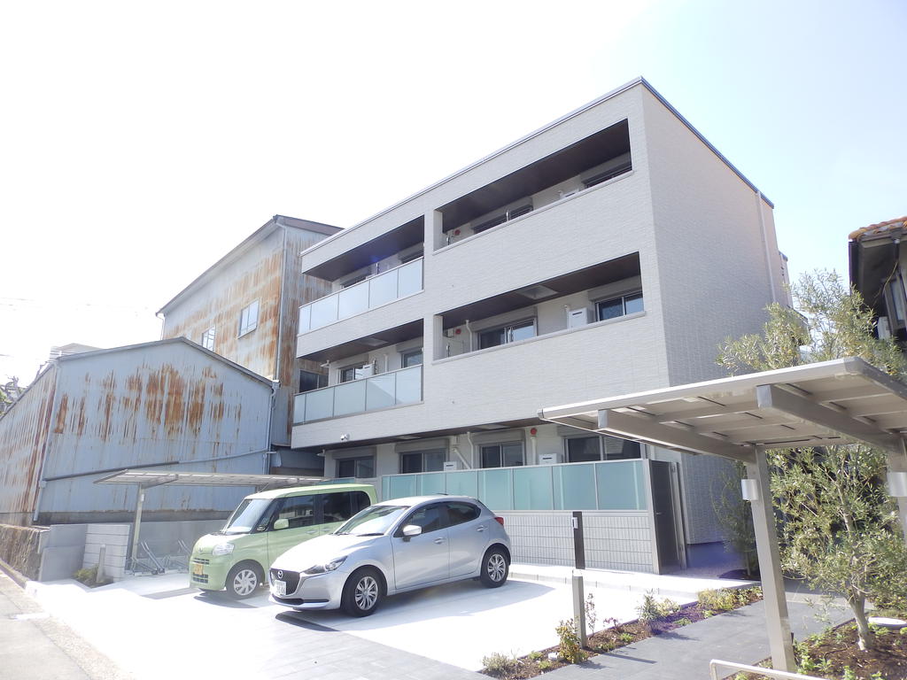 建物外観　2023年4月完成