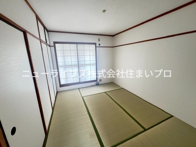 京阪本線 寝屋川市駅 徒歩12分 3階建 築35年の内装写真