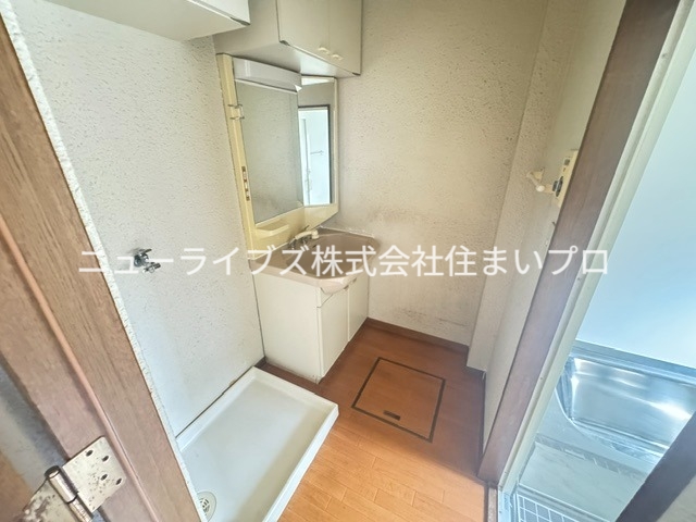 京阪本線 寝屋川市駅 徒歩12分 3階建 築35年の内装写真