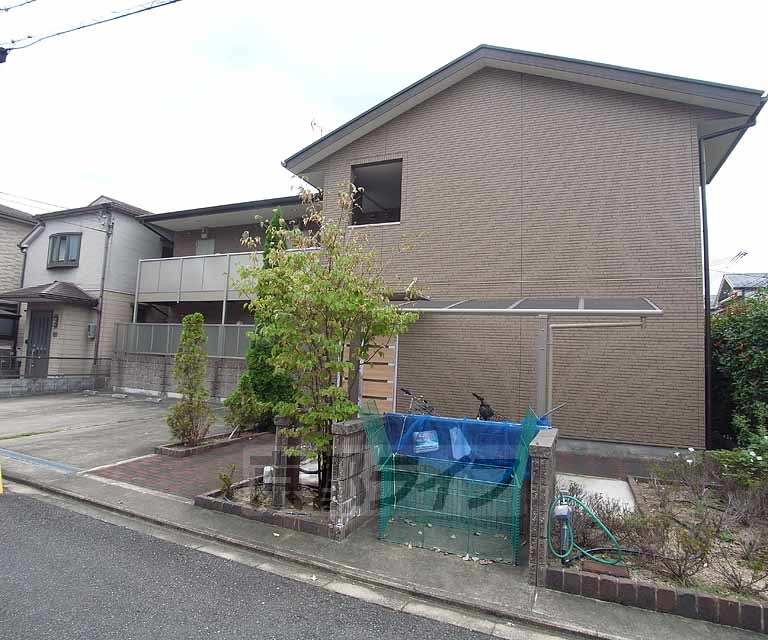 アムール吉田中大路の外観写真