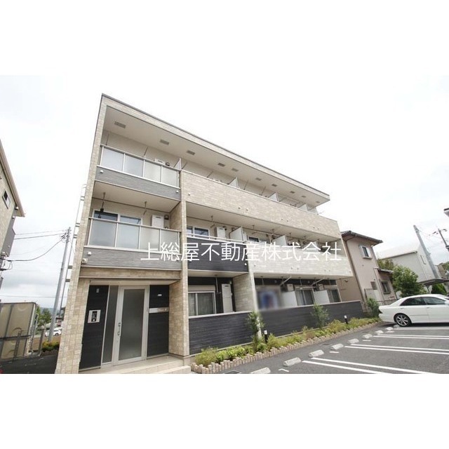 建物外観　オートロック＋防犯カメラ付き
