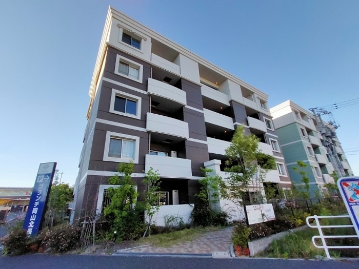 Shallow Garden A棟