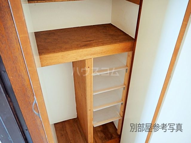 ロイヤルパレス寒川の玄関写真