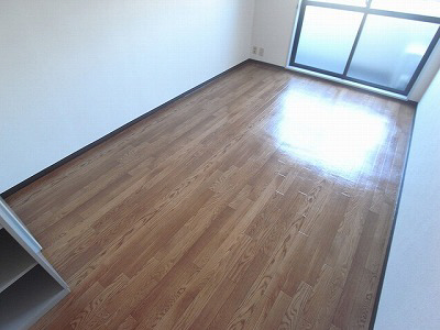 居室・リビング　写真は同マンションの別のお部屋のものです