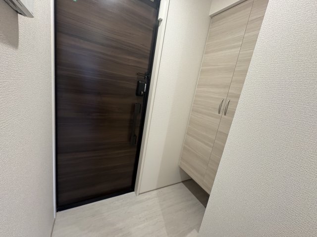 玄関　※同施工メーカー類似写真です