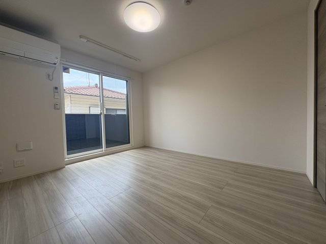 居室・リビング　※同施工メーカー類似写真です