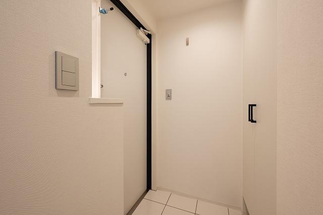 MDM白金台の玄関写真