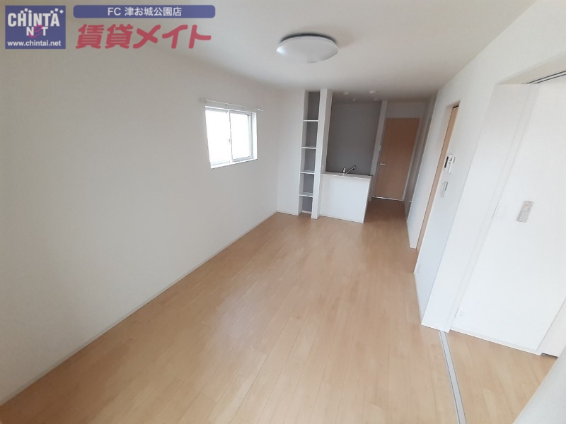 居室・リビング　同型部屋写真です。