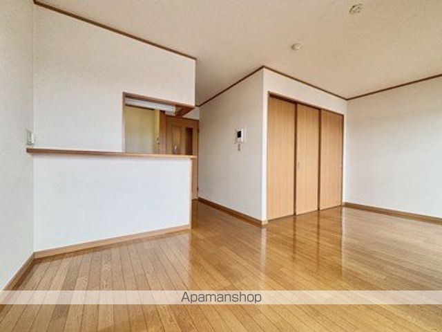 アークアベニュー御領の居間写真