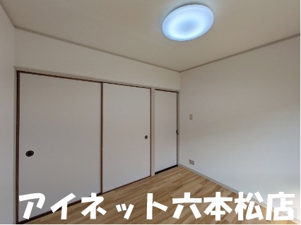 収納　お洋服が多い方でも安心の収納力