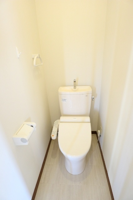 トイレ　別部屋参考写真
