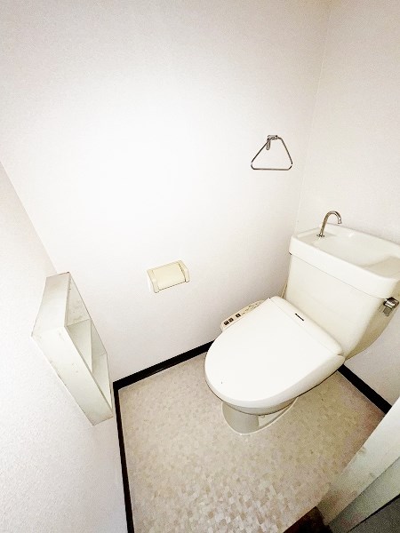 トイレ　★温水洗浄便座トイレ★