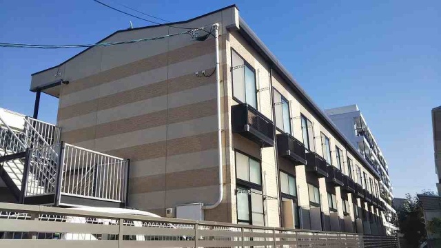 広島市中区吉島西のマンションの建物外観