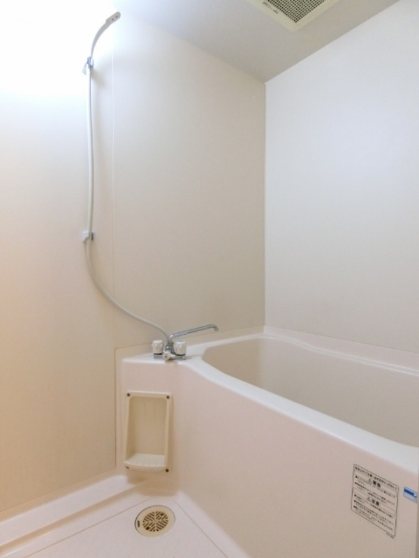 バス・シャワールーム　図面と現状に相違がある場合には現状を優先