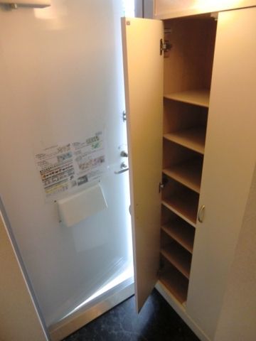 玄関　ＴＶモニター付インターホン・トールタイプシューズＢＯＸ