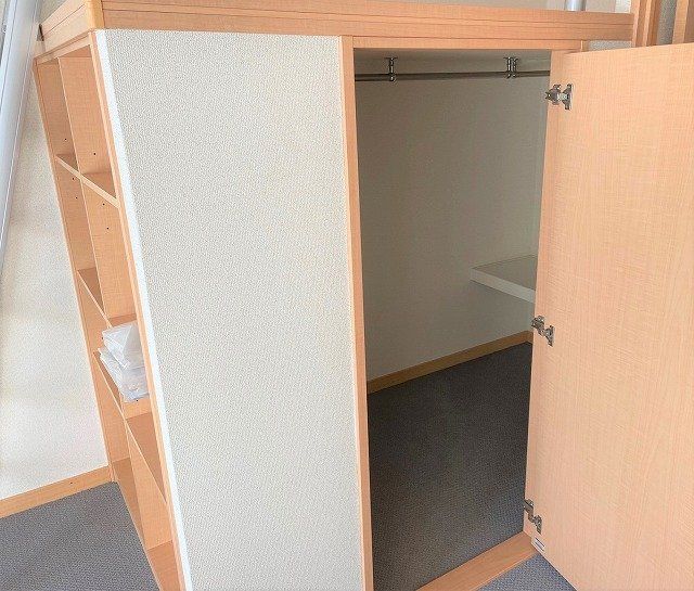 収納　ウォークインクローゼット・上部ベットスペース