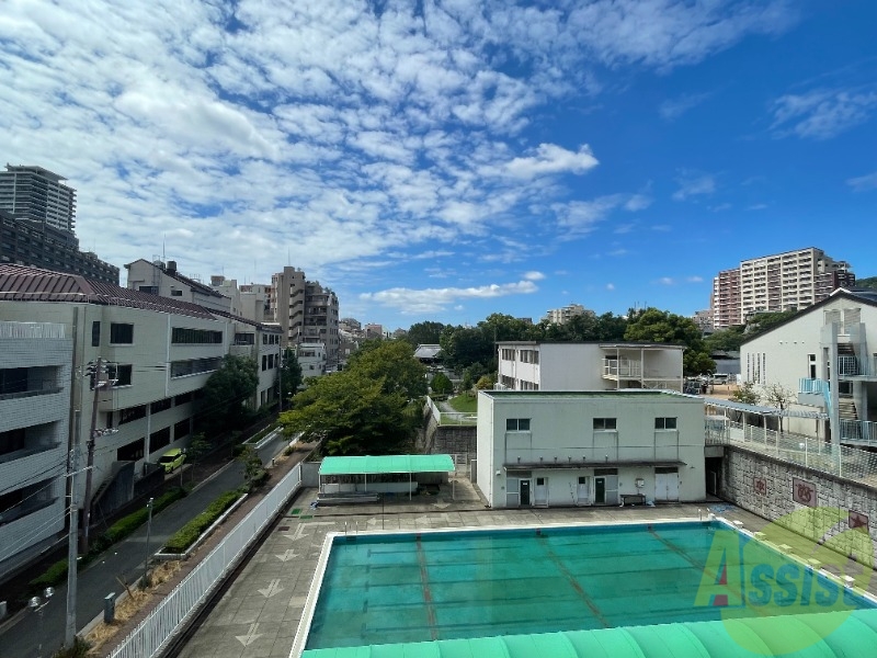【神戸市中央区中山手通のマンションの眺望】