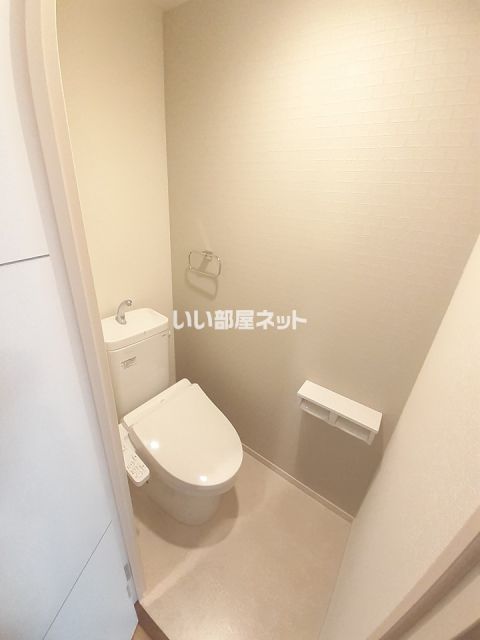 【姫路市岡田のマンションのトイレ】