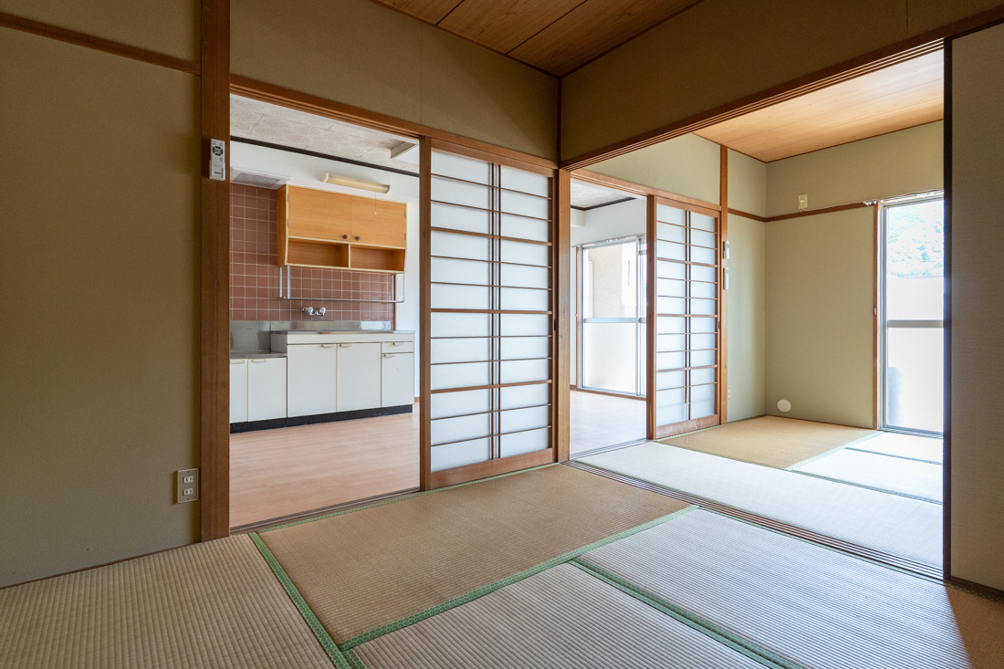 その他部屋・スペース　和室4.5帖より撮影