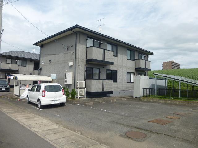 大崎市古川駅東のアパートの建物外観