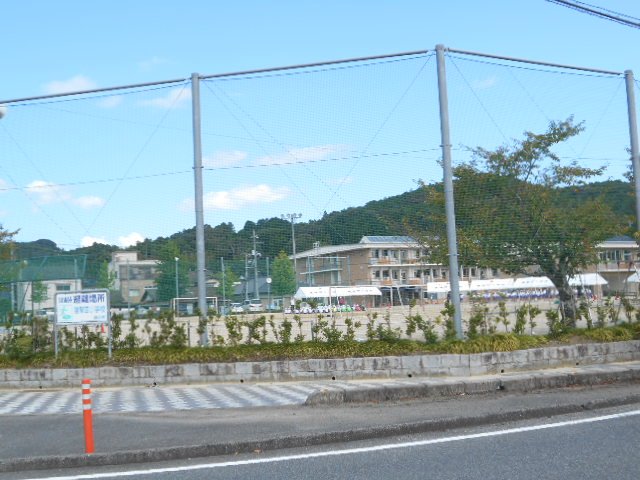 【サンライズ勝間田II　B棟の小学校】