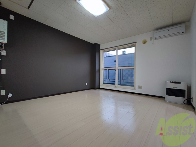 居室・リビング　広くてキレイなお部屋が広がっていて、充実した生活が送れそう。