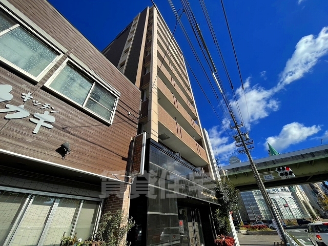 【名古屋市中村区名駅南のマンションの建物外観】