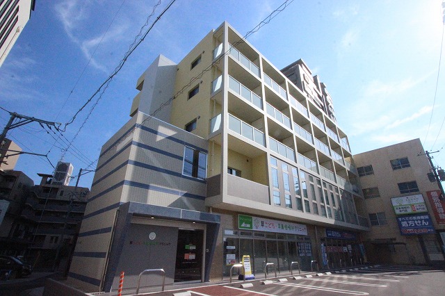 広島市南区翠のマンションの建物外観