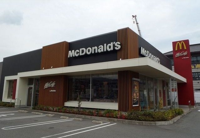 飲食店　マクドナルド（飲食店）まで400m
