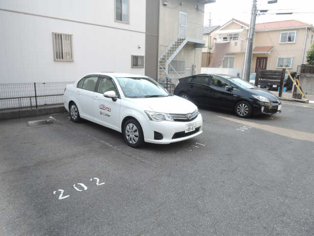 【エポック篭山の駐車場】