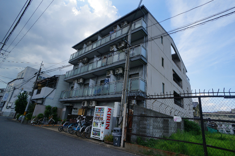 【CIEUX京都の建物外観】