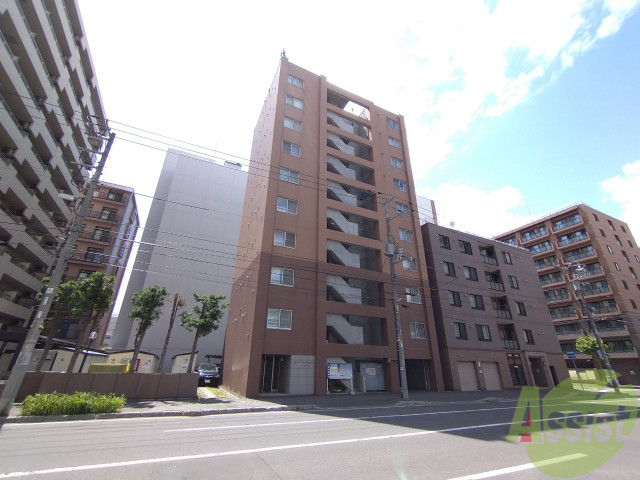 札幌市北区北十条西のマンションの建物外観